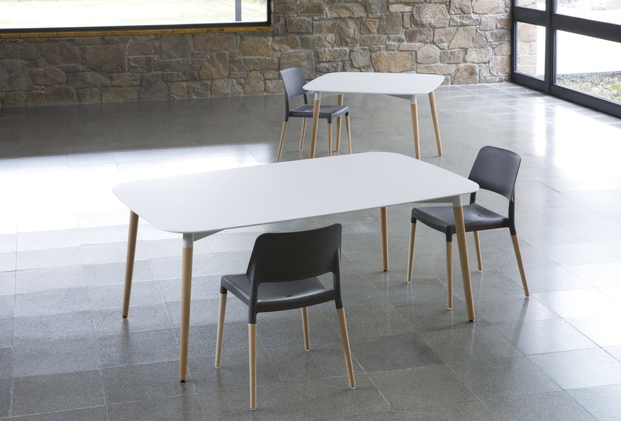 Lagranja Design: Mesa Belloch